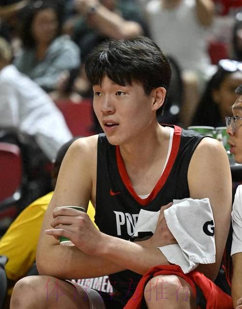 勇士119-97轻取开拓者 梅尔顿23分闪耀全场 杨瀚森替补登场无碍离场